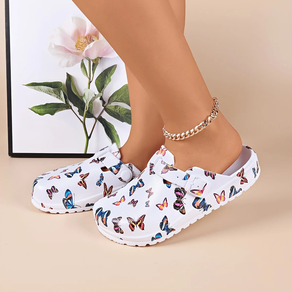 Fashion EVA Women's Clogs Butterfly Print Indoor Slippers Lightweight Flat Soft Sole Adjustable Buckle Beach Garden Shoes