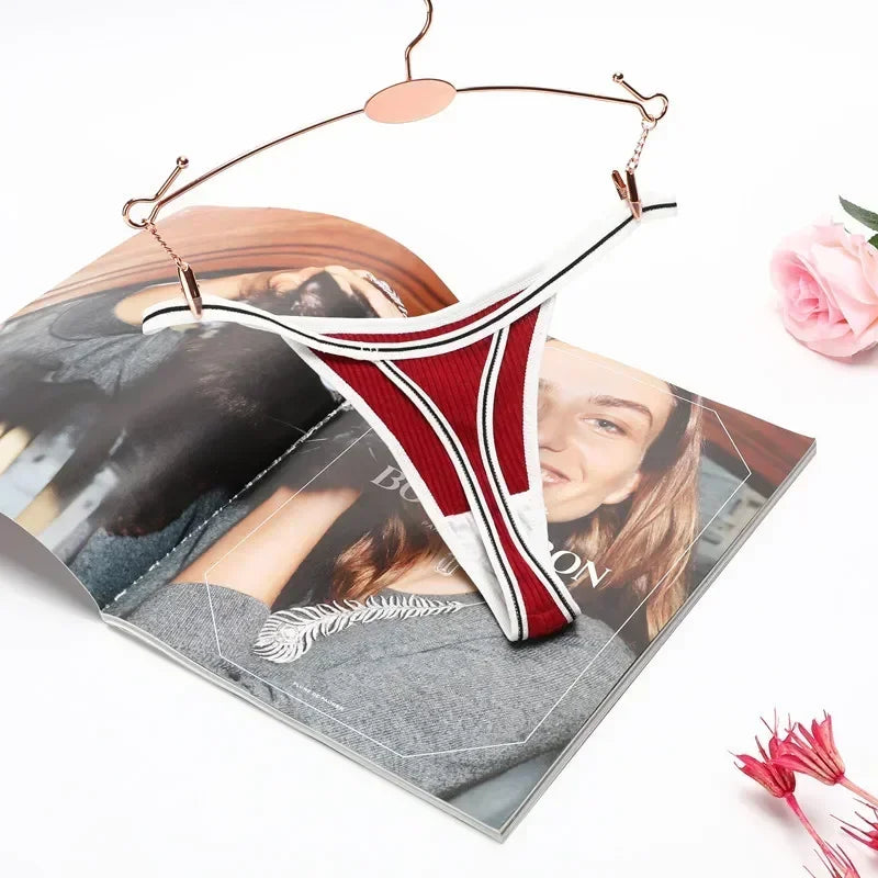 Women's Panties Sexy Rib Cotton Panties Solid Color Low Waist Seamless Simple Fashion Thongs Female Underpants