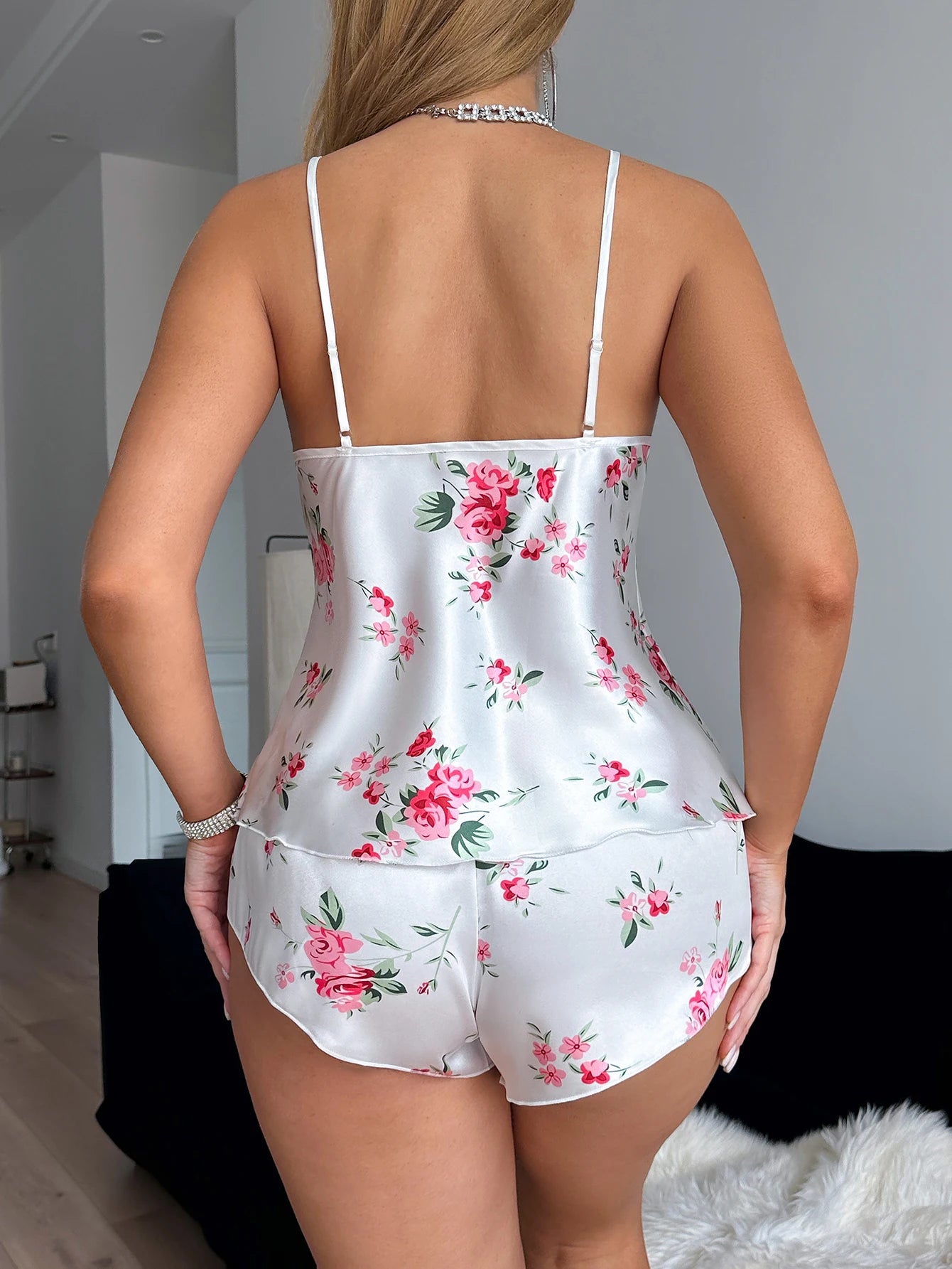 V-neck lace printed halter shorts set fashionable and elegant women's pajama 2-piece set